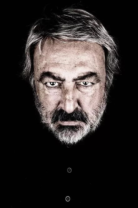 et billede af Kaya Akarsu