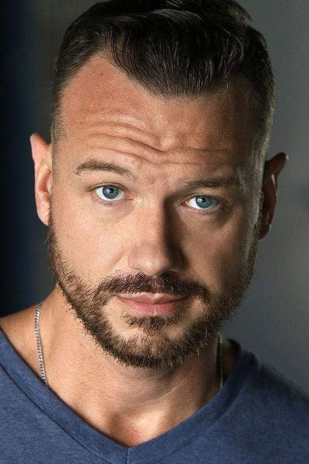 et billede af James Harper