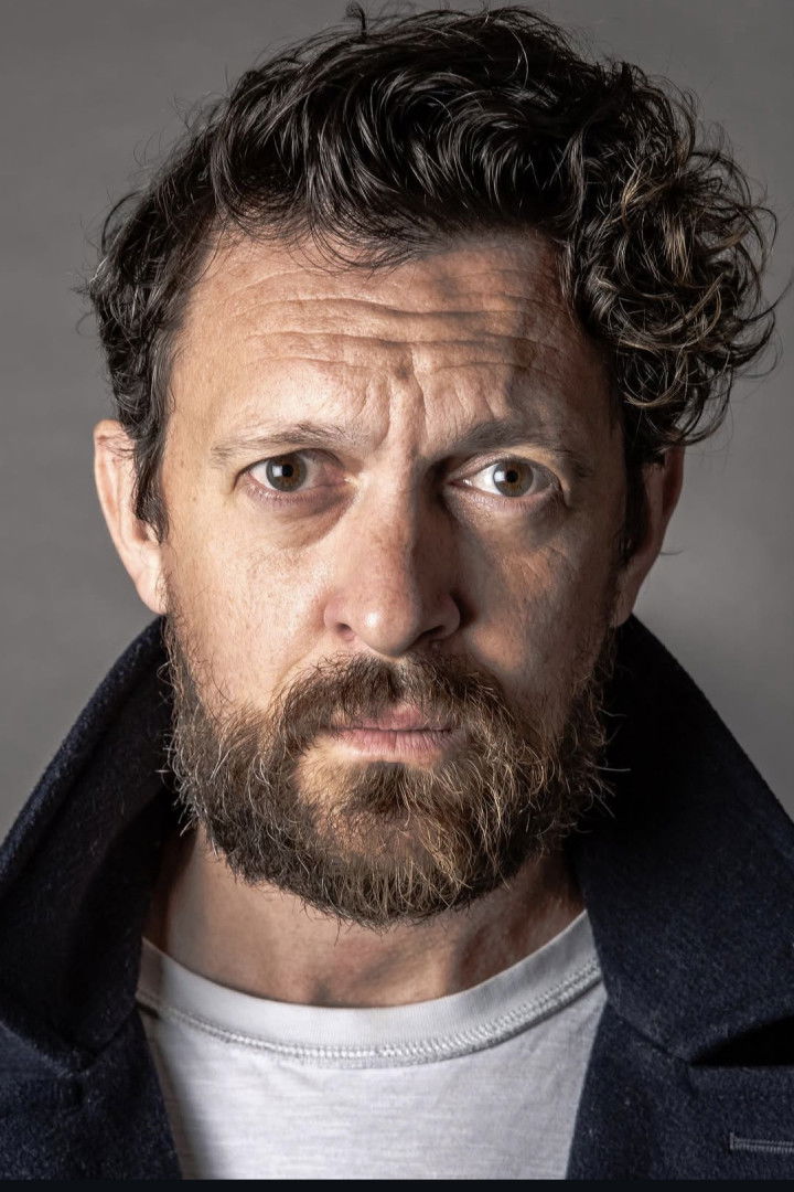 et billede af Simon Edwards