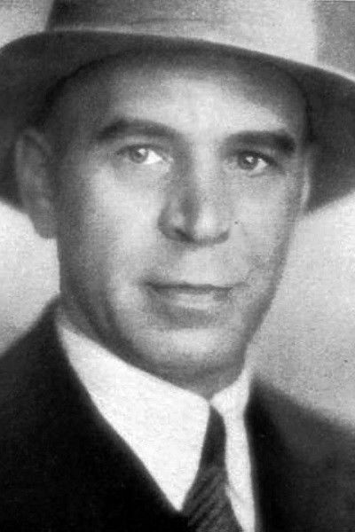 et billede af Willi Schur