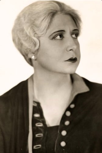 et billede af Ruth Cherrington