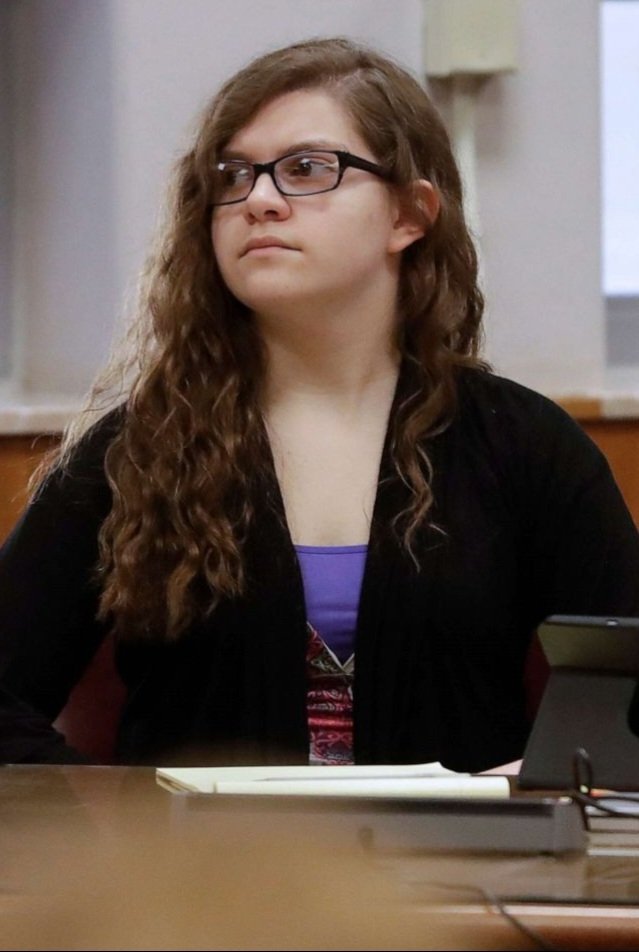 Anissa Weier's picture in the cast
