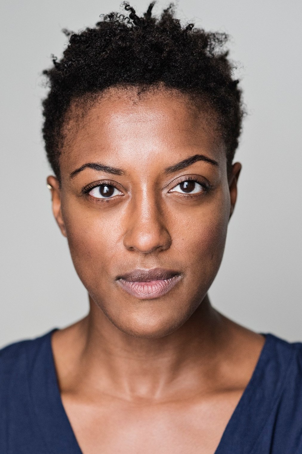 Simone Saunders's picture in the cast