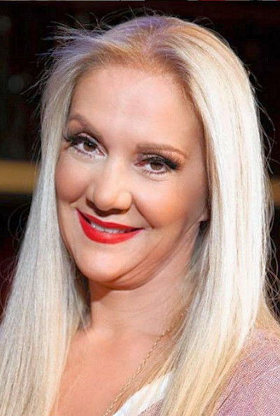 et billede af Elda Panopoulou