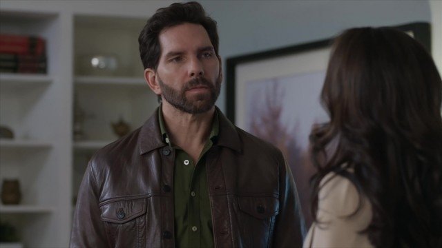 Juegos de amor y poder 1x10