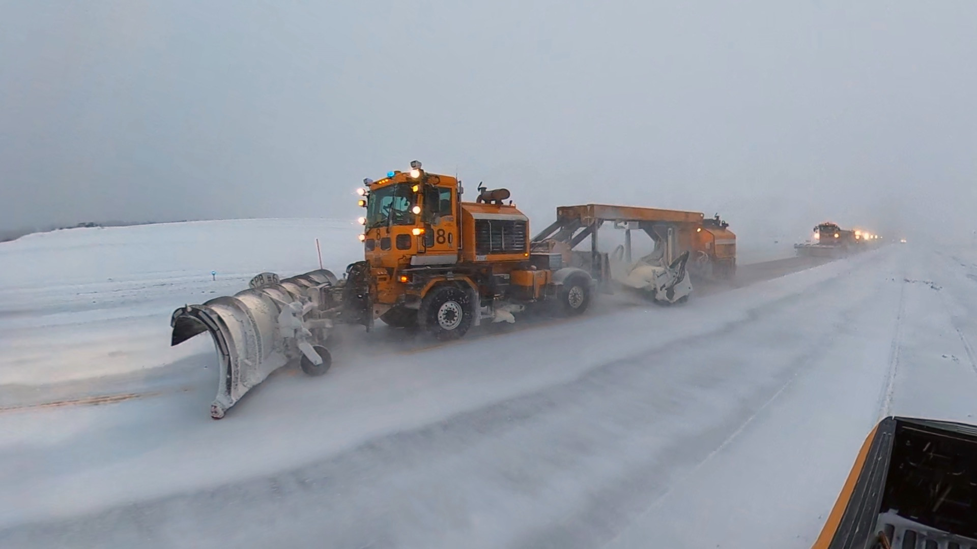 Ice Airport Alaska S05E03 backdrop
