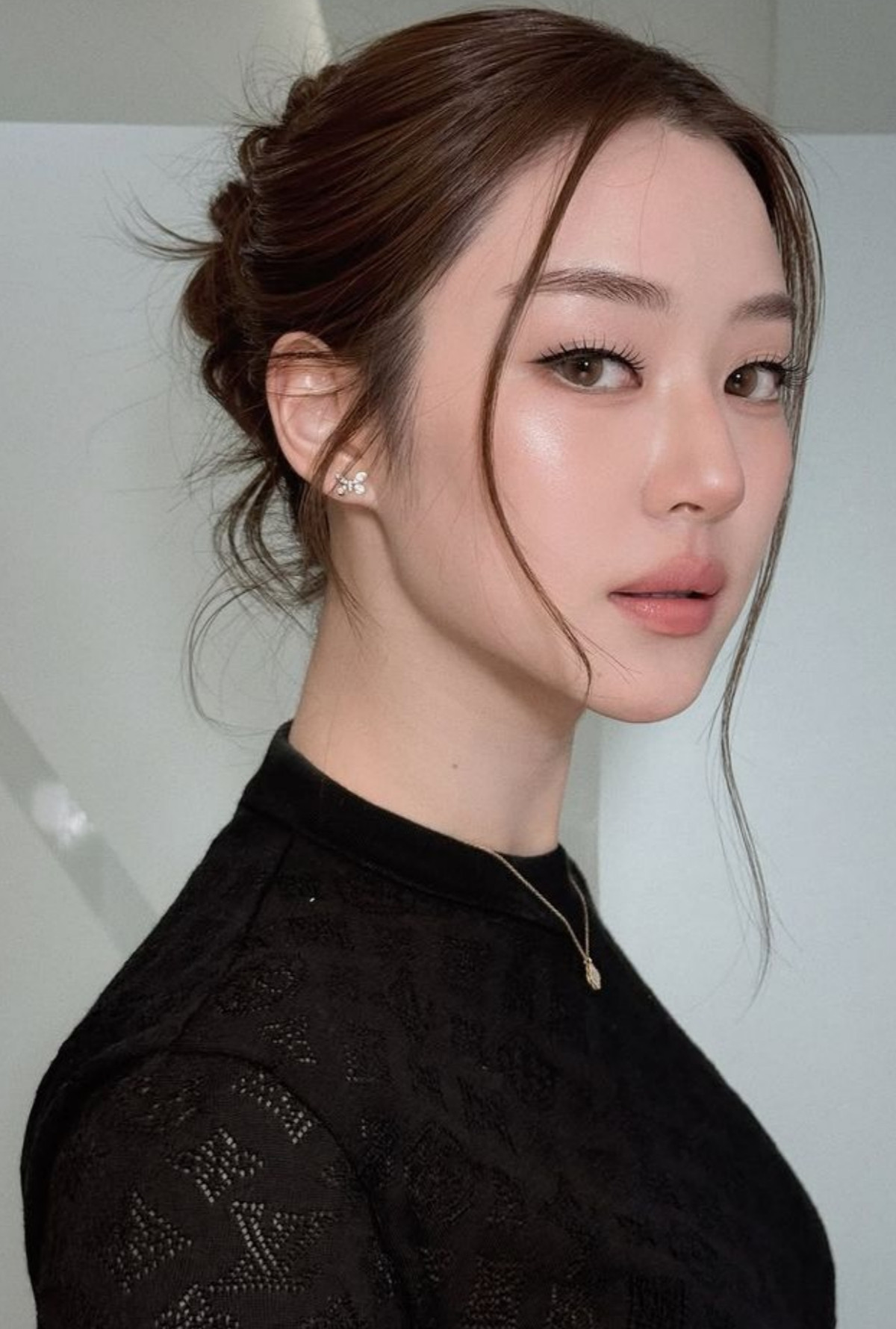 Natsha Taechamongkalapiwat photo