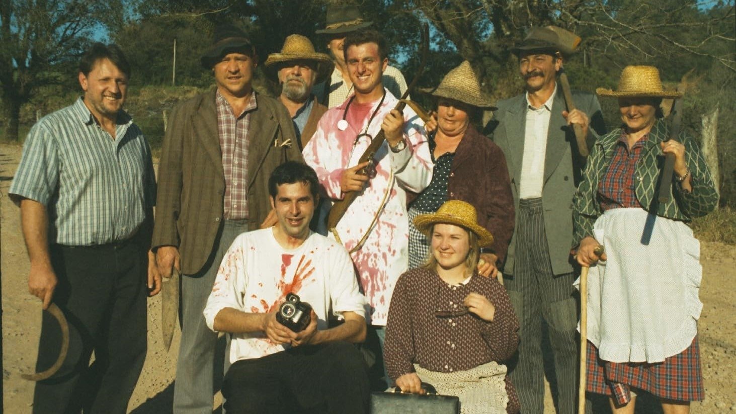 Mistério na Colônia (2003)