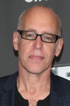 et billede af Mark Young