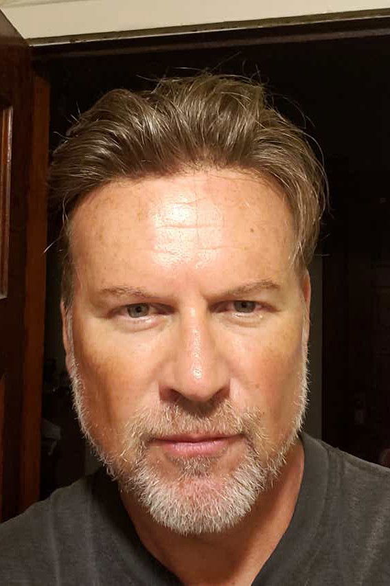 et billede af Dan Davies