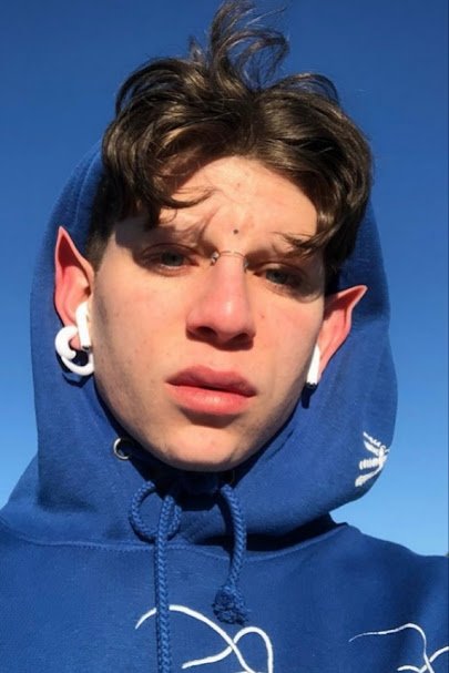 Milo's picture in the cast