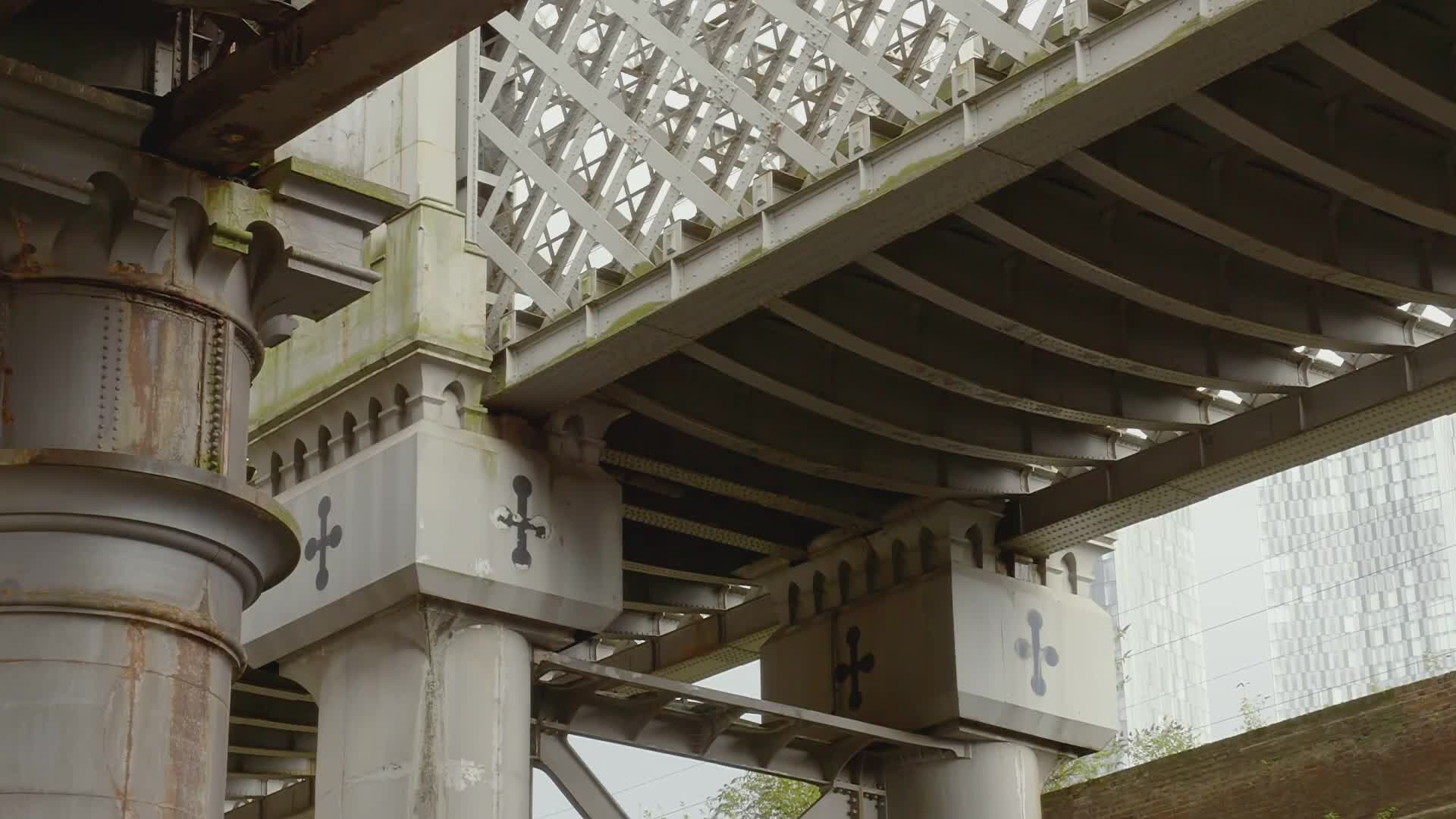 The Architecture the Railways Built S04E02 backdrop