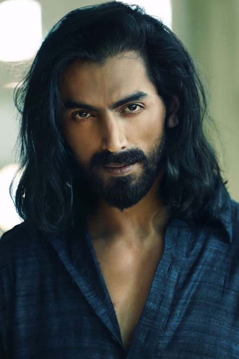 et billede af Imran Adil