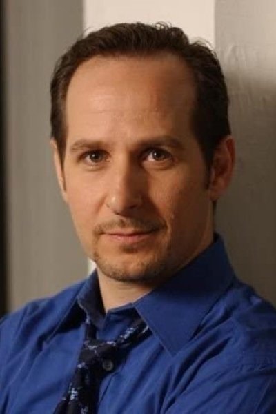 et billede af Peter M. Karlin