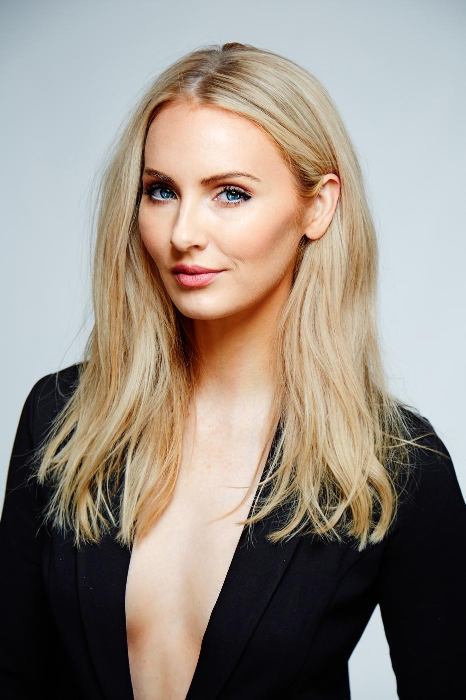 Amelia Conway's picture in the cast