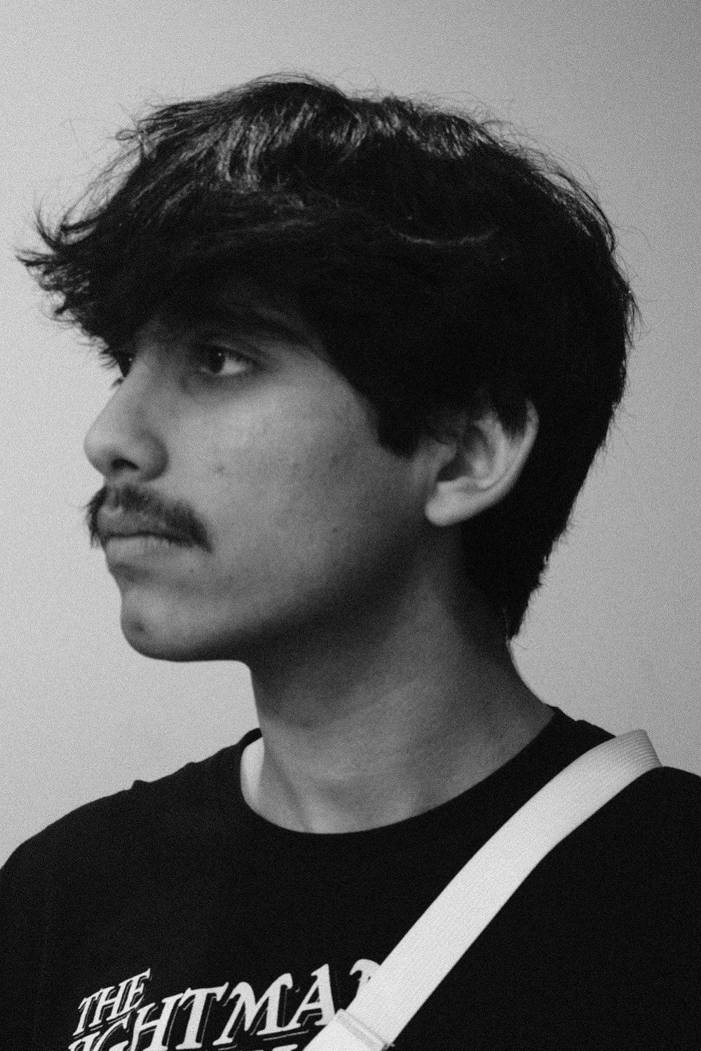 et billede af Mathew Sharifi