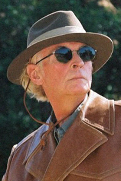 et billede af Donald G. Jackson