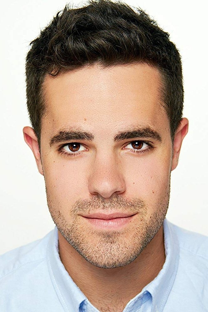 et billede af Ethan Corn