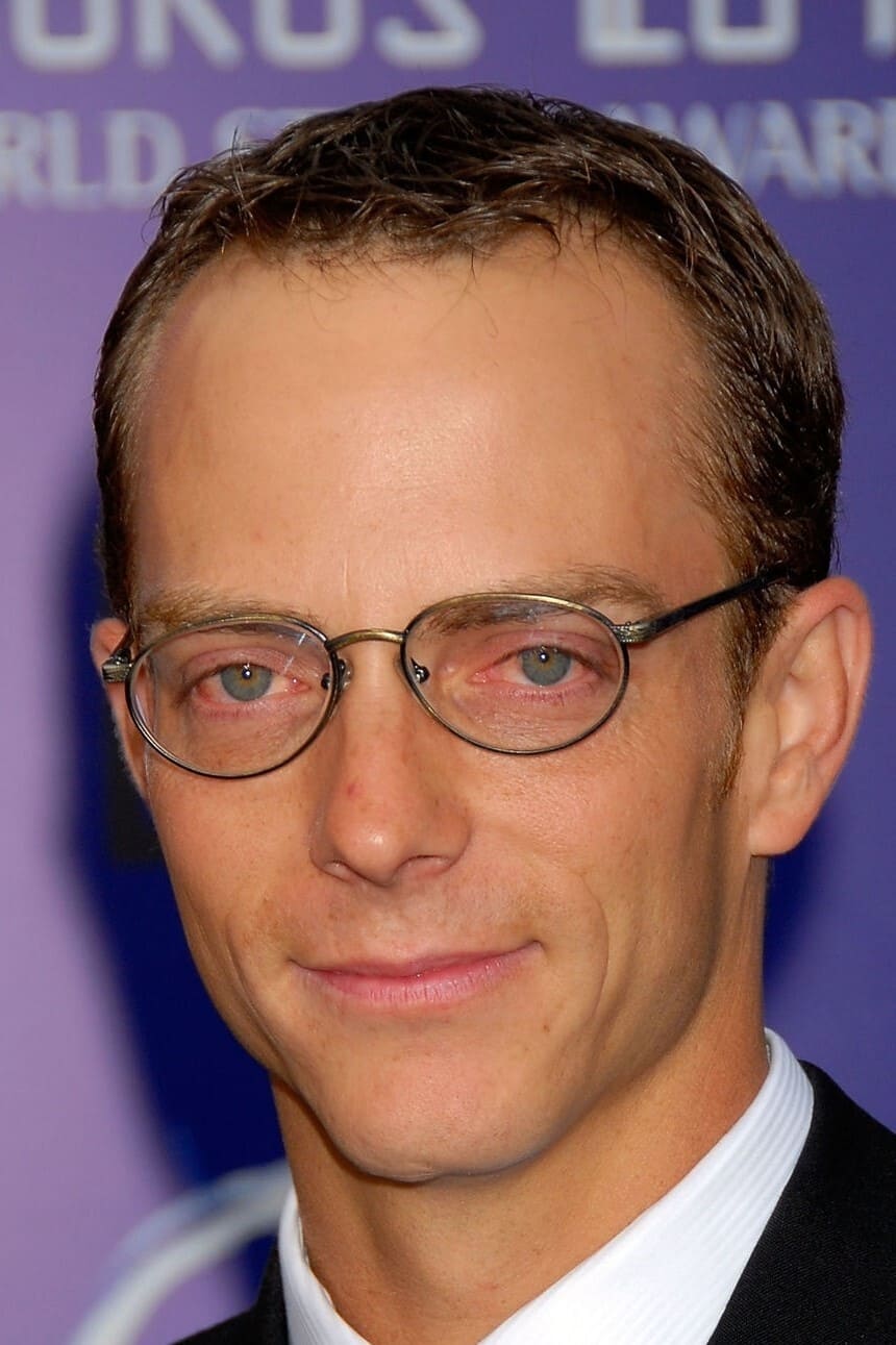 et billede af Jeremy Fry