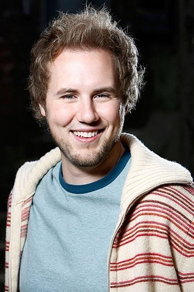 et billede af Kyle Labine