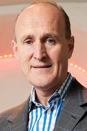et billede af Peter Bazalgette