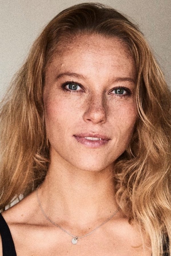 Sofie Topp-Duus's picture in the cast