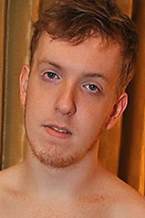 et billede af Ethan Glass