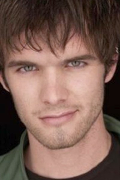 et billede af Kyle Lupo