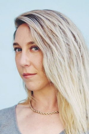 et billede af Olivia Curry