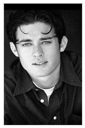 et billede af Christopher Pettiet