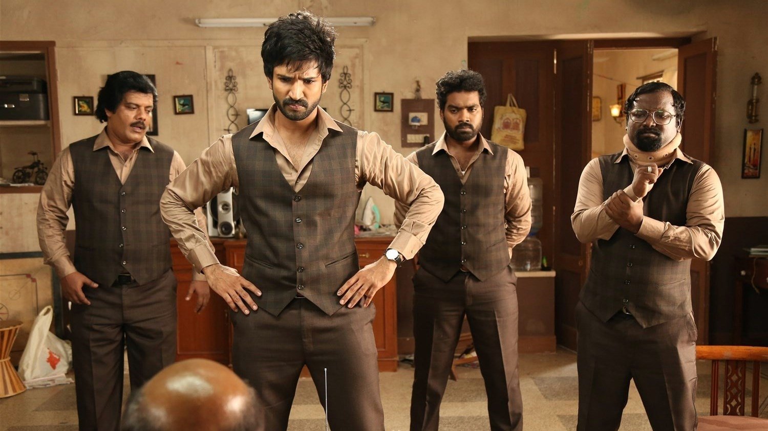 Maragadha Naanayam (2017)