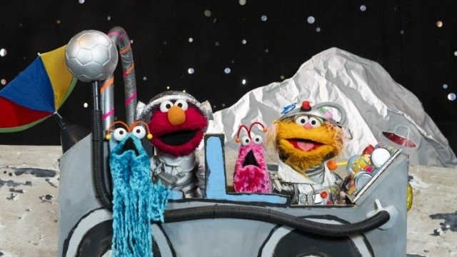 Sesame Street Season 55 :Episode 9  A Trip to the Moon