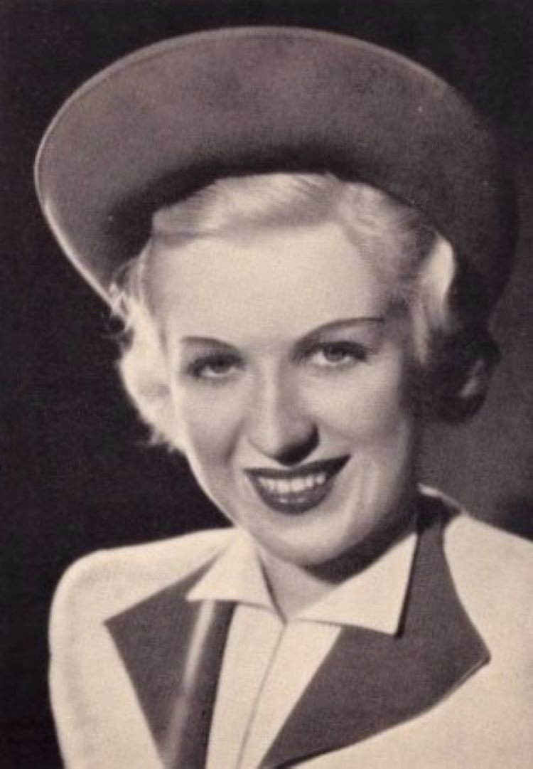 Božena Šustrová fotoğraf 2