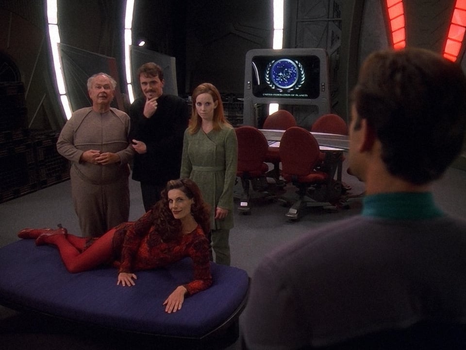 Star Trek: Espacio profundo nueve 6x9