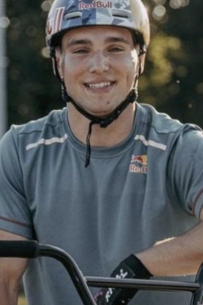 Yurii Illiuschenko