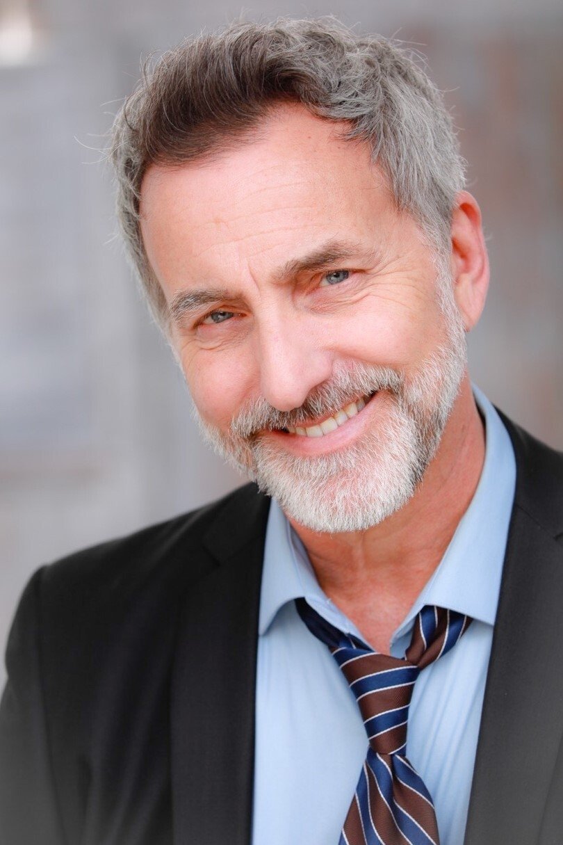 et billede af James Murray