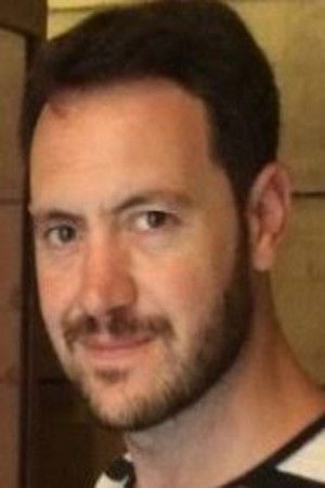 et billede af Tolga Bozkurt