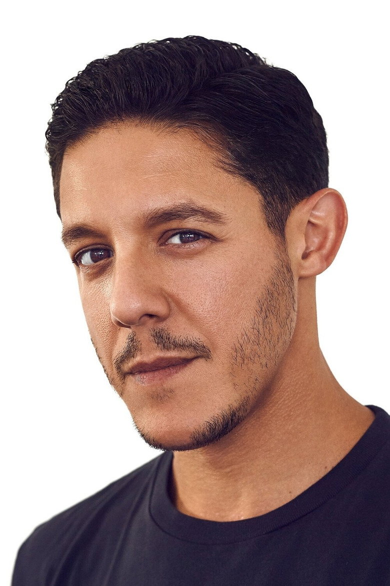 Тео Россі / Theo Rossi TMDB Photo