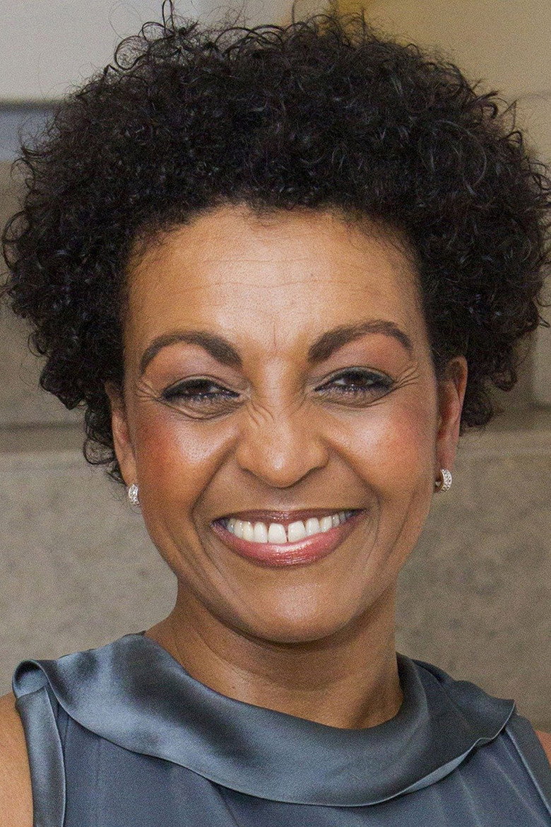 Аджоа Андо / Adjoa Andoh TMDB Photo