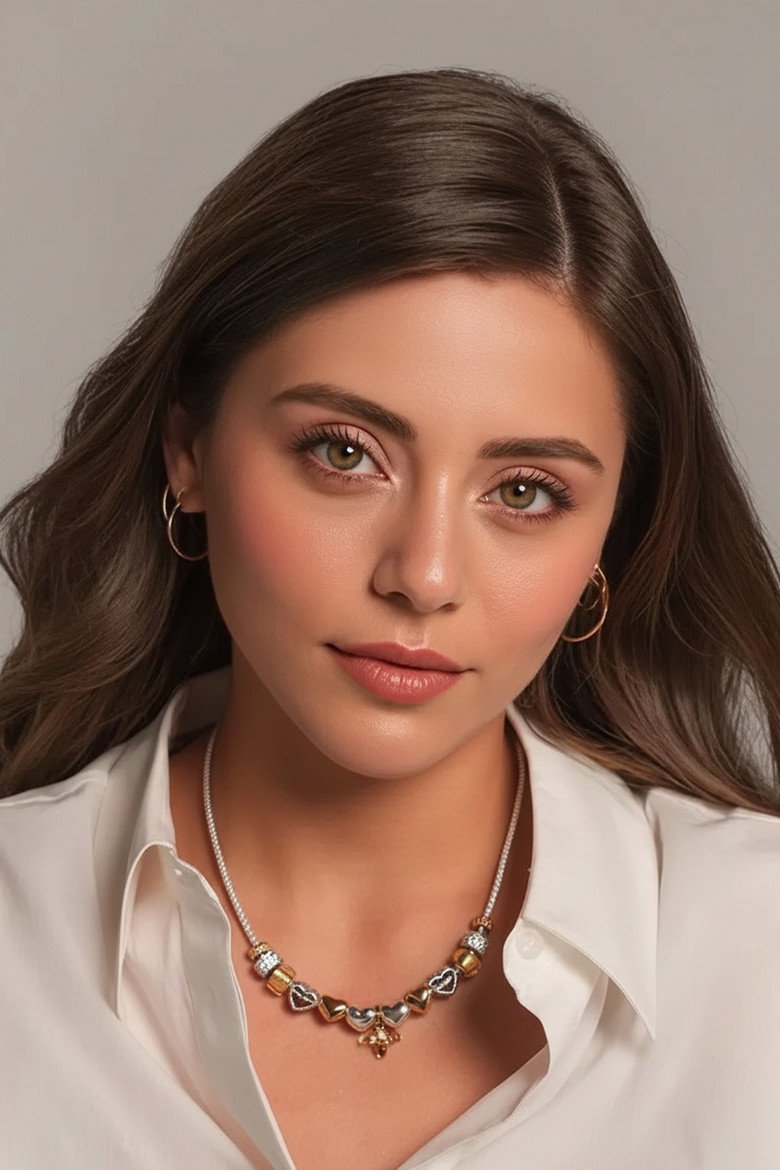 Sıla Türkoğlu TMDB Photo