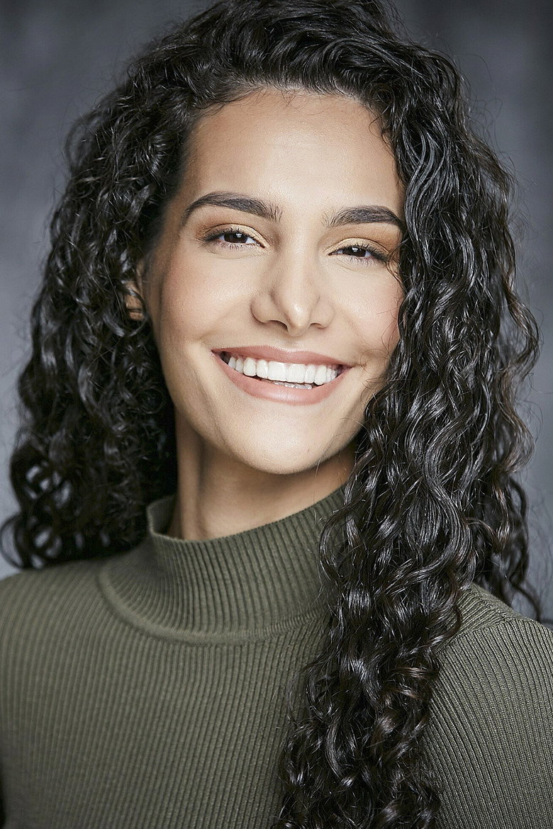 Pegah Ghafoori TMDB Photo