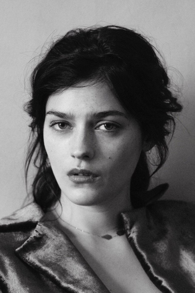 Amber Anderson TMDB Photo