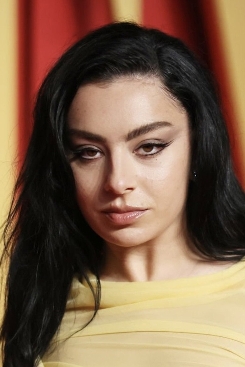 Шарлот Емма Ейчісон / Charli xcx TMDB Photo