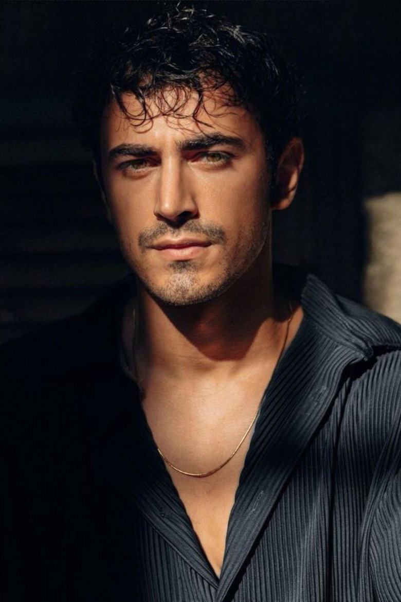 Емін Ґюненч / Emin Günenç TMDB Photo