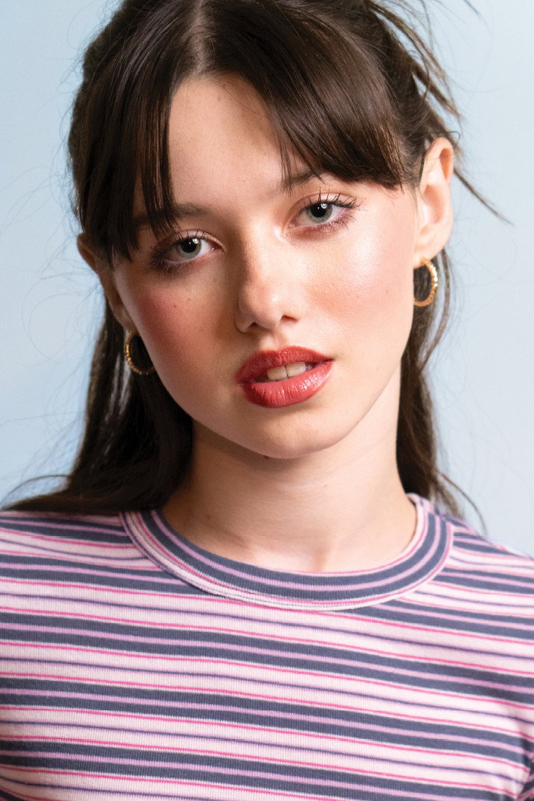 Вайолет Макґров / Violet McGraw TMDB Photo