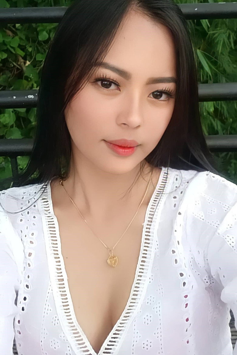 Stephanie Raz TMDB Photo