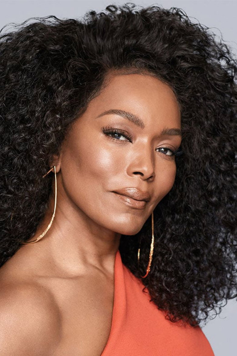 Анджела Бассетт / Angela Bassett TMDB Photo