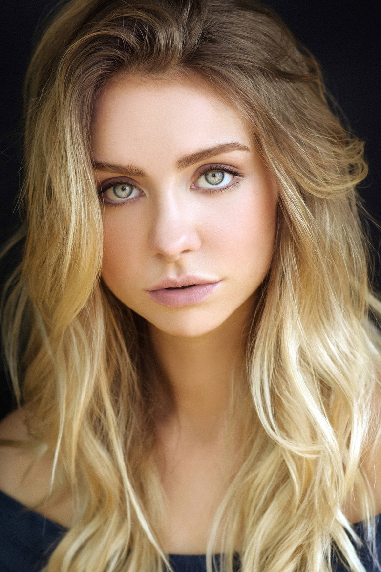 Медді Філліпс / Maddie Phillips TMDB Photo