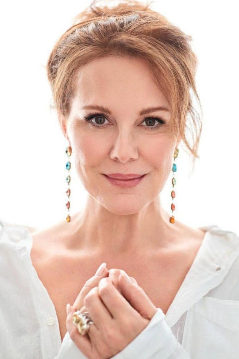 Елізабет Перкінс / Elizabeth Perkins TMDB Photo