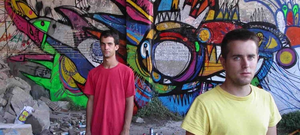 Backdrop of Bomb It
